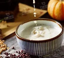 Red Bean and Coix Seed Soy Milk