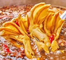 Spicy Braised Duck Feet