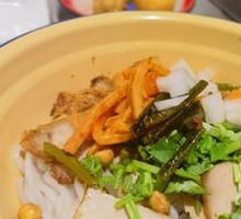 Family Feast Guilin Rice Noodles