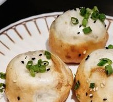 Fresh Pork Pan-Fried Dumplings