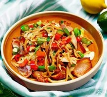 Stir-fried smoked bamboo shoots with preserved pork