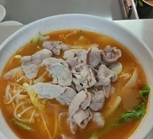 Sour Soup with Lean Pork and Rice Noodles