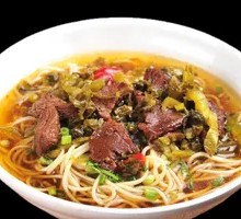 Sour Cabbage Beef Rice Noodles