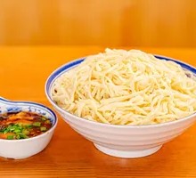 Beijing-style Noodles with Sauce