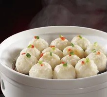 Steamed Fish and Radish Meatballs