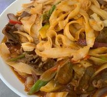 Beef Stir-Fried Knife-Cut Noodles