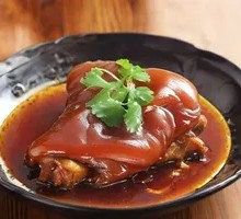 Dongpo Whole Pig's Elbow