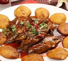 Mixed Fish with Corn Cake