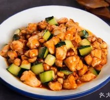 Stir-Fried Chicken with Sauce