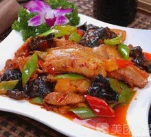 Stir-fried Pork Elbow