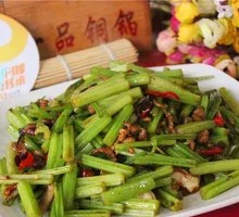 Stir-fried Celery with Tofu Skin