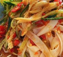 Secret-Recipe Spinach Cold Noodles