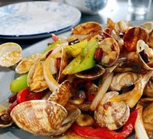 Spicy Stir-Fried Clams