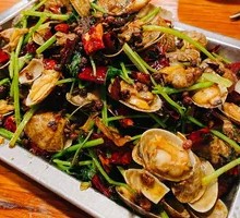 Spicy Stir-Fried Clams