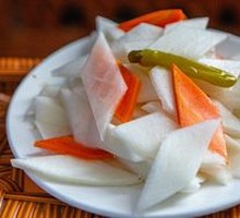 Sour Spicy Radish
