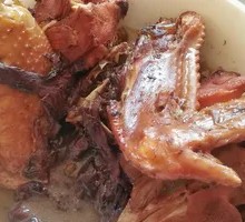 Chicken Stewed with Mushrooms