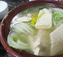 Braised Cabbage and Tofu in Clay Pot