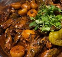 Stewed Sturgeon with Single Garlic