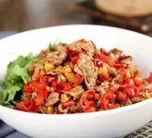 Stir-Fried Beef with Yellow Onion