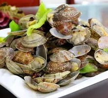 Spicy Stir-Fried Clams