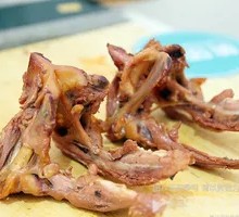 Braised Duck Neck Bones