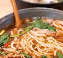 Yunnan-style Small Pot Rice Noodles