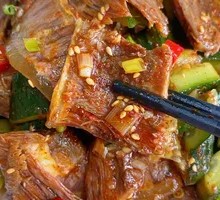 Beef Head Salad with Cucumber