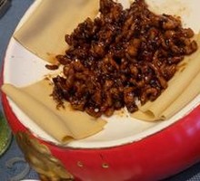 Beijing-style Shredded Pork in Soy Sauce