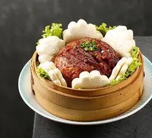 Old Neighborhood Rice Noodles with Pork