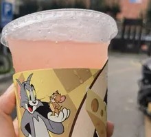 Strawberry Guava Sparkling Water