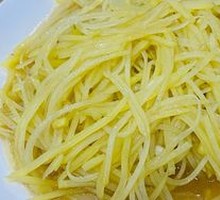 Stir-Fried Potato Strips