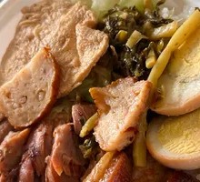 Pork Trotter and Peanut Rice