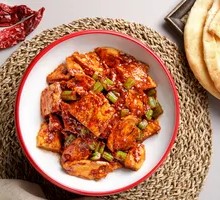 Kimchi Chicken Stir-Fried Naan