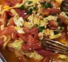 Scrambled Eggs with Tomatoes