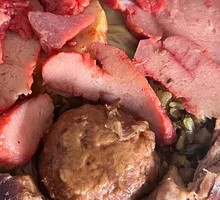 Barbecue Pork and Pig Trotter Rice