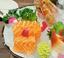 Arctic Scallop Sashimi