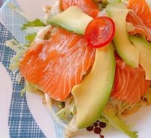 Salmon Avocado Salad