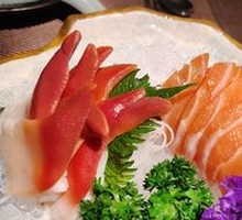 Arctic Scallop Sashimi