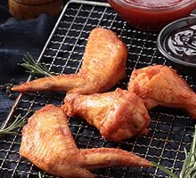 BBQ-flavored Chicken Wings