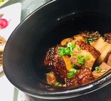 Mother's Sourdough Steamed Pork