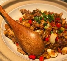 Stewed Chicken with Clay Pot