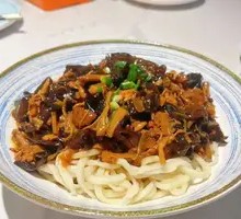Old Beijing Noodle with Sauce