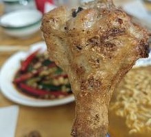 Lao Luo Roasted Chicken Leg