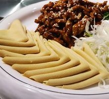 Beijing-style Shredded Pork in Soy Sauce