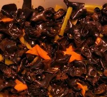 Braised Black Wood Ear Mushrooms