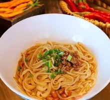 Pork lard mixed rice noodles