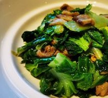 Fried Pork Crumbs with Napa Cabbage