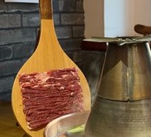 Hand-Cut Lamb Shoulder Three-Tine