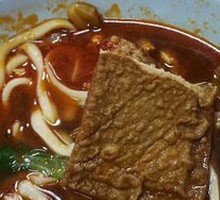 Pickled mustard greens with pork stir-fried knife-cut noodles