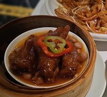 Steamed Chicken Feet in Sauce